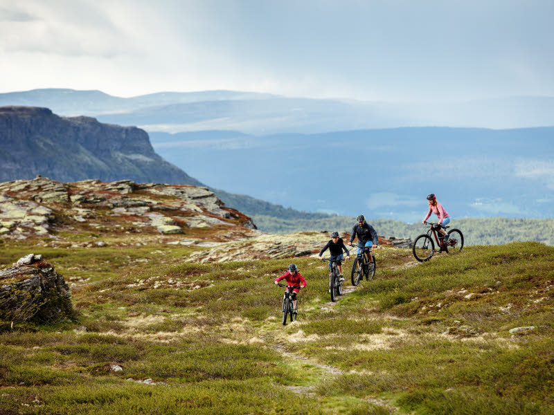 S11 Panoramastien  Peer Gyntstien | Stisykling | Skeikampen